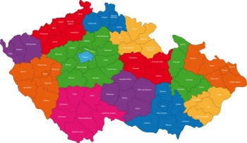  Magnetická mapa Česka, administratívna, farebná